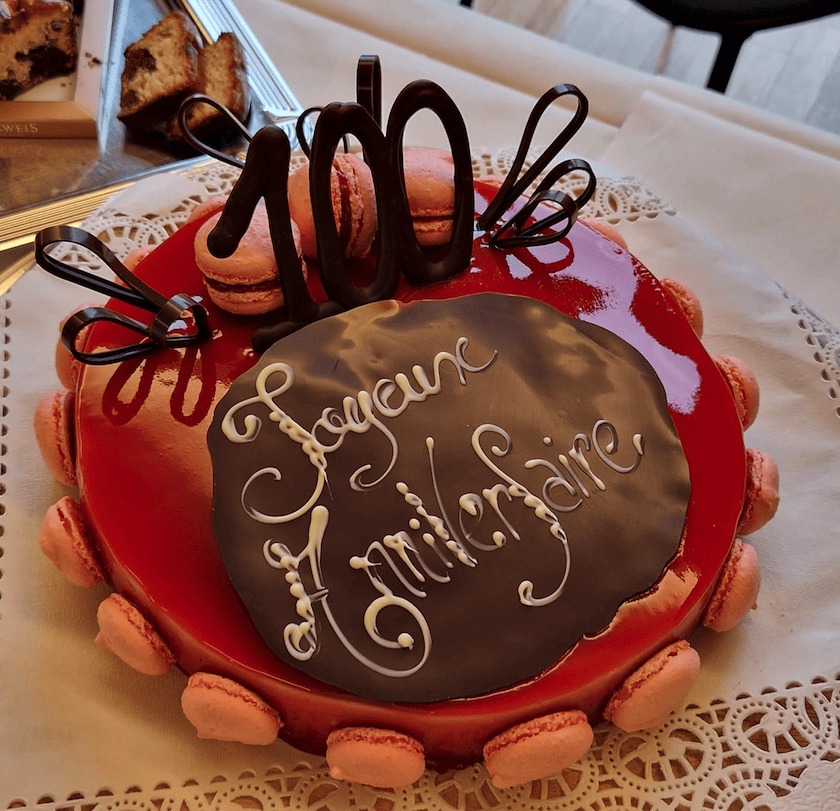 Elysis, gâteau, găteau 100 ans pensionnaire Elysis