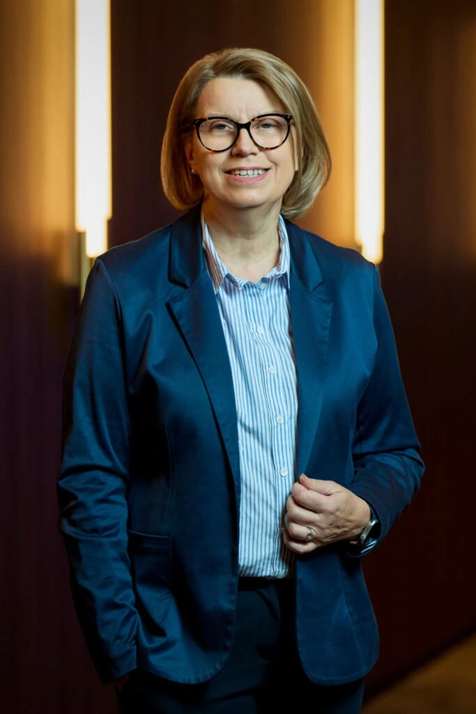 Casino-2000, Anne-LEICK