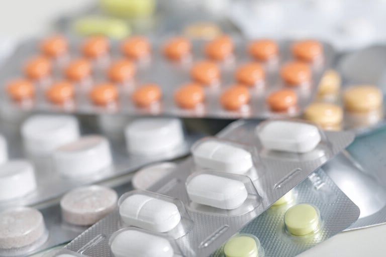 Démantèlement d'un trafic mondial de médicaments, Médicaments falsifiés, LMVO